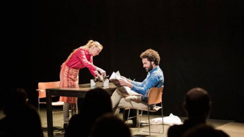 photo_theatre_omar_au_service_de_monsieur.jpg